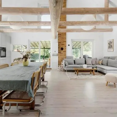 Cozy Summerhouse With Sunroom In Nodebohuse *